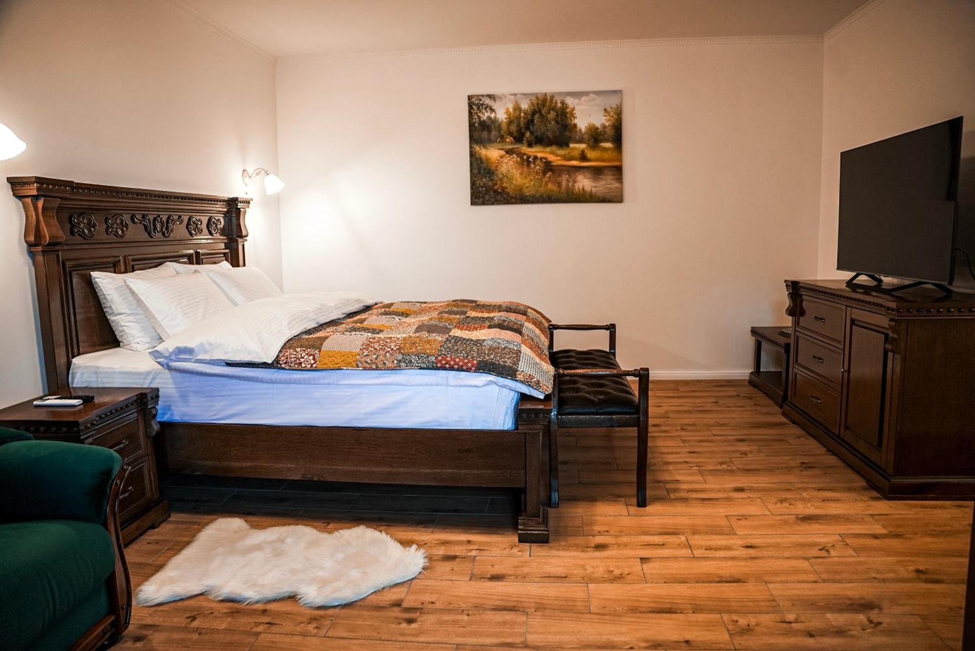 Bed and Breakfast Boutique Marlen Ghimbav Esterno foto