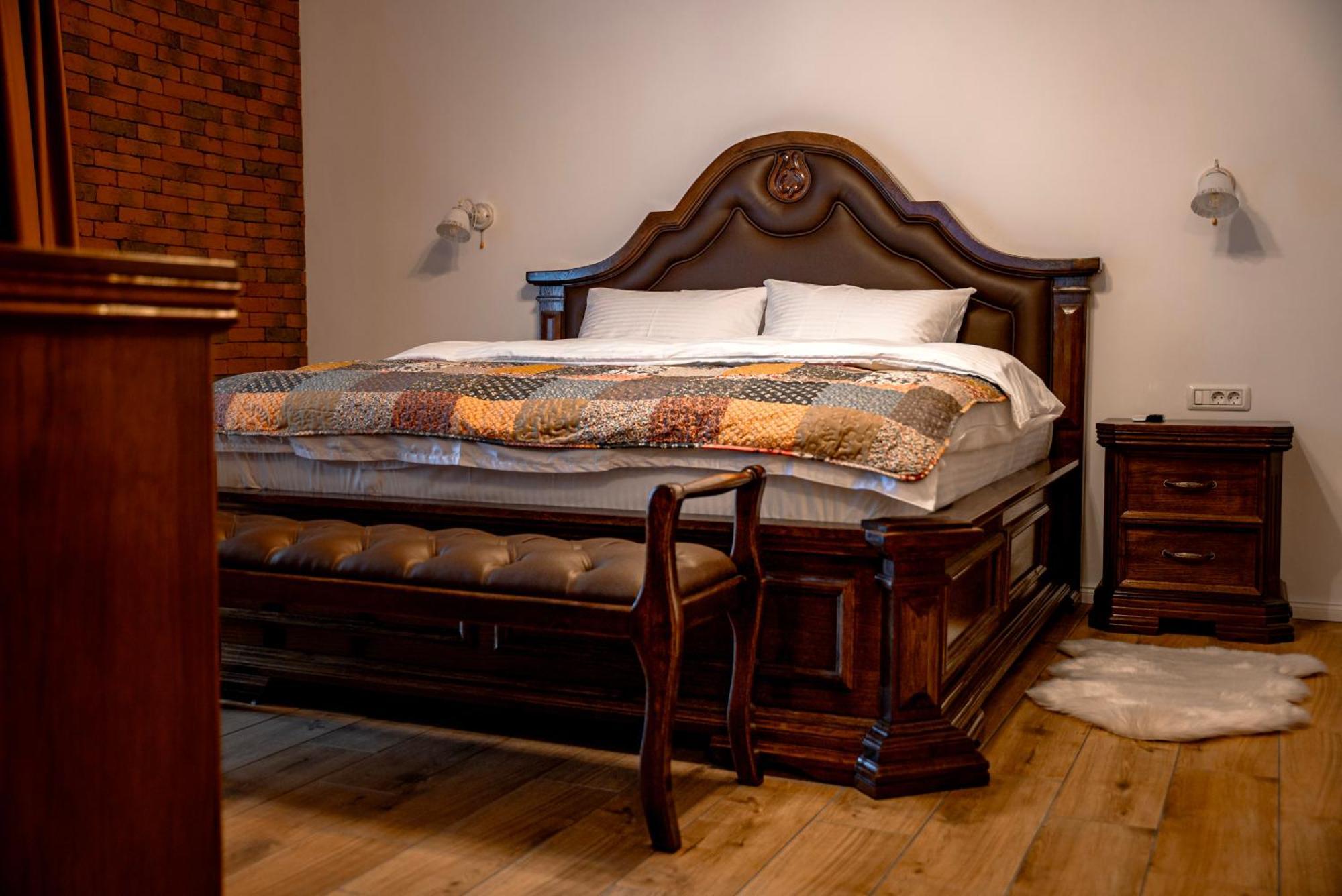 Bed and Breakfast Boutique Marlen Ghimbav Esterno foto